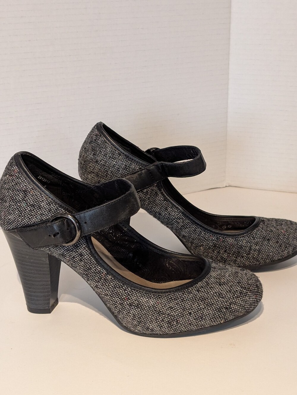 L.E.I. Sz.9 4 Inch Heels